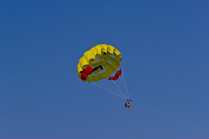 Santorini: Parasailing Flight Experience at Black Beach - Small Group Size: Why It Changes Your Experience