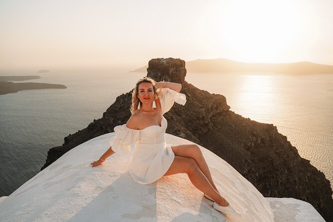 Santorini Photo Shoot and Tour at Unique Spots with a Local - Stop 3: Imerovigli Streets, White Alleys, and Real Village Texture