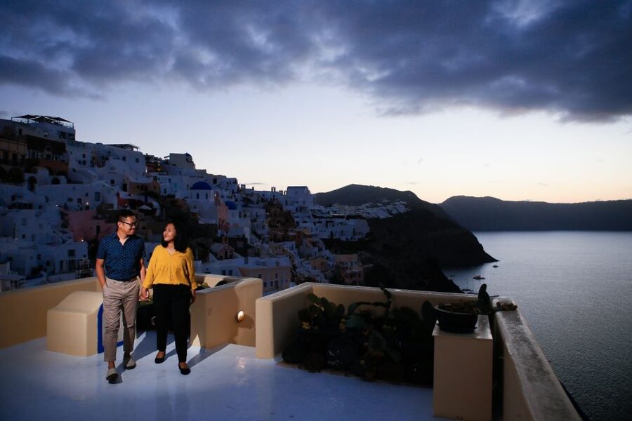 Santorini: Photo Shoot with a Private Vacation Photographer - Private Photographer Time in Santorini: What Happens On the Ground