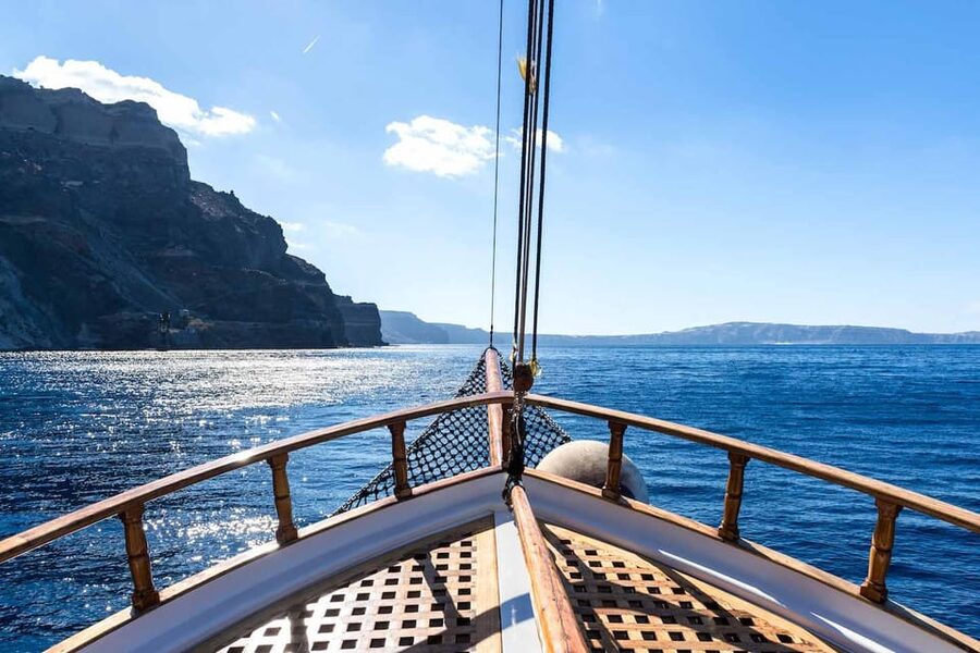 Santorini Port: 3 Hour Cruise to Volcano and Hot Springs - Optional Thirasia free time: when a second port stop improves the whole day