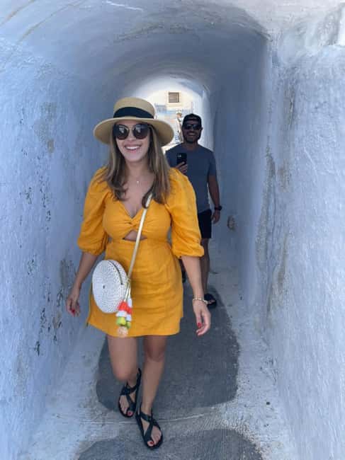 Santorini: Private 3-Hour Highlights Guided Tour with Pickup - Getting Picked Up Like a Pro: From Hotels to Cruise Ships