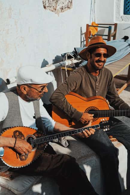 Santorini: Private 3-Hour Highlights Guided Tour with Pickup - Fira: Your First Photo Window and Quick Orientation