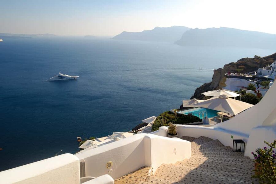 Santorini: Private 3-Hour Highlights Tour for Cruise Guests - Private van comfort: small details that keep your day calm