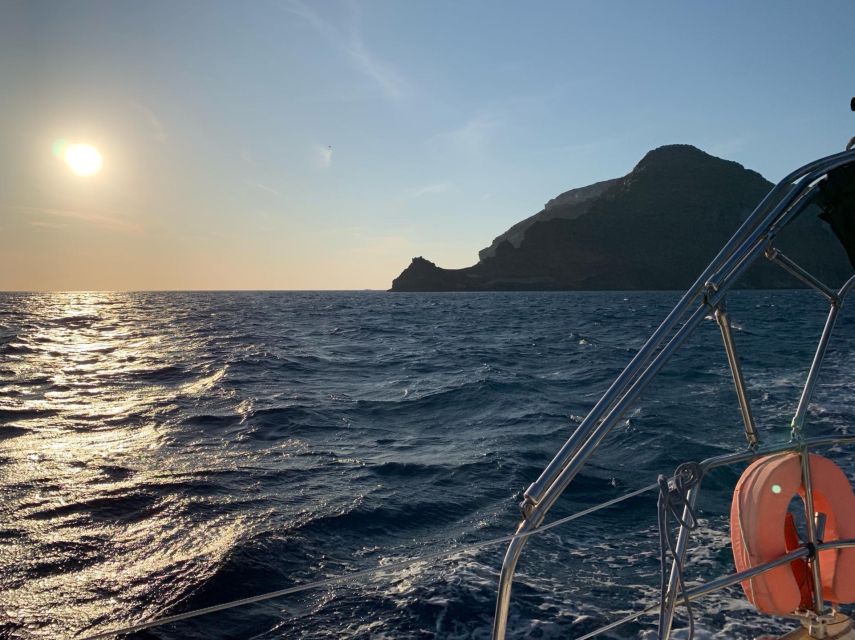 Santorini: Private 5-Hour Sunset Sailing Tour with Dinner - Price and Value: What You’re Paying For (and How to Make It Make Sense)