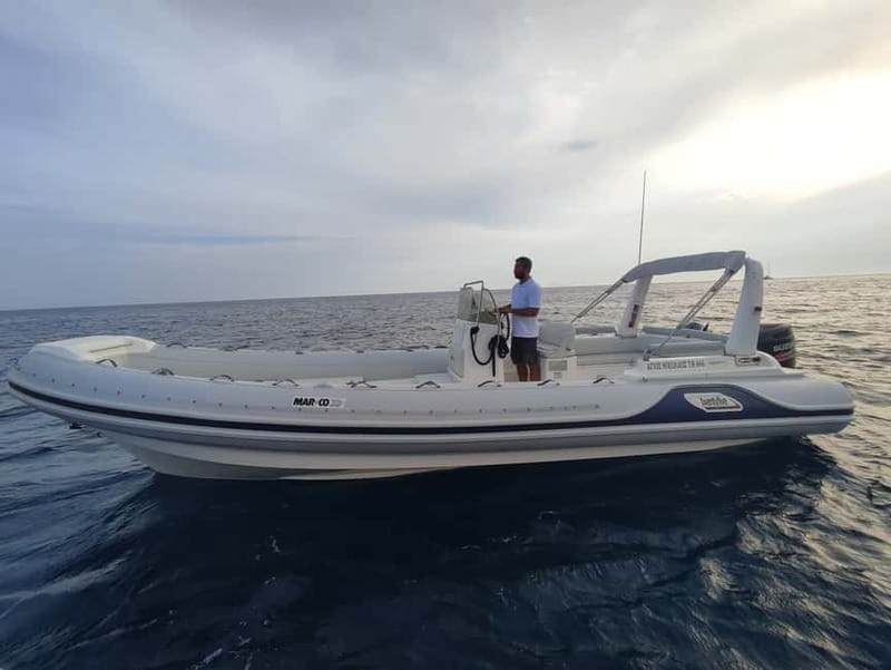 Santorini: Private Customizable Boat Tour - Price and Value: When $577 Makes Sense