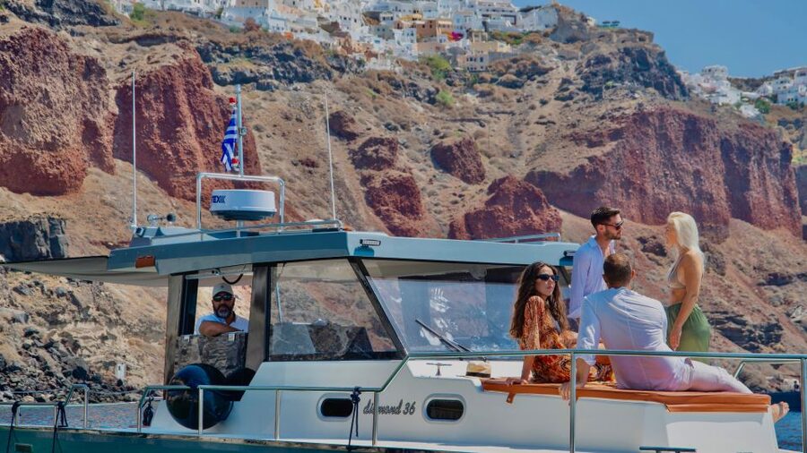 Santorini: Private Diamond 36 Motor Yacht Caldera Cruise - Packing and comfort tips that will save your day