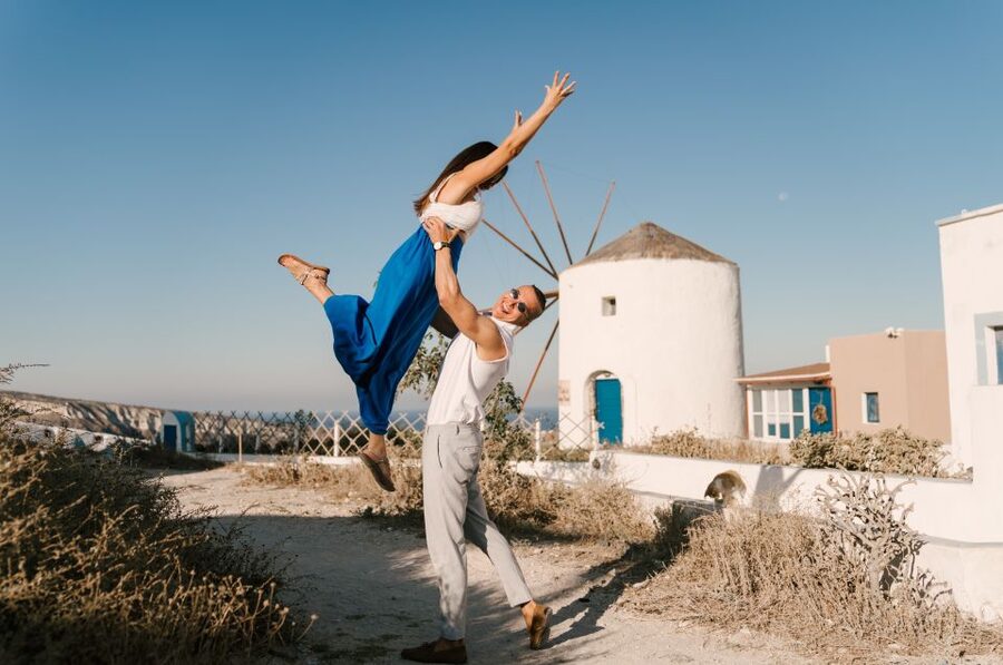 Santorini: Private Four Hour Tour - Food Stops at Local Restaurants: Keep It Real and Keep It Simple