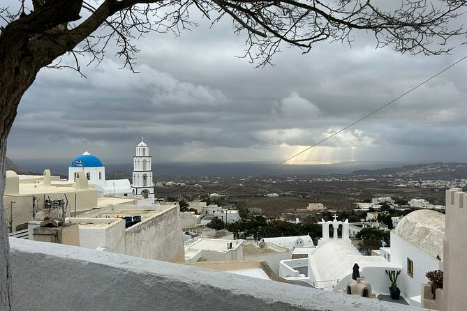 Santorini Private HIGHLIGHTS TOUR - Megalochori: Traditional Village Charm and Winery Country