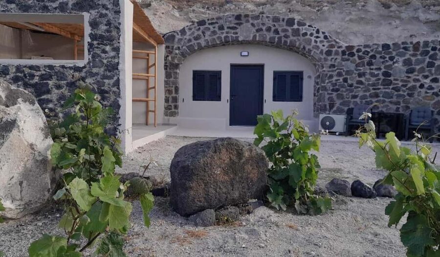 Santorini: Private Olive Oil tasting & Liqueur experience - Who should book this Santorini experience