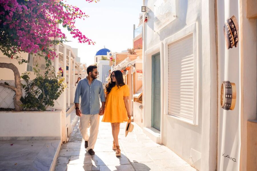 Santorini Private Photoshoot - Price and Value for Groups Up to 5