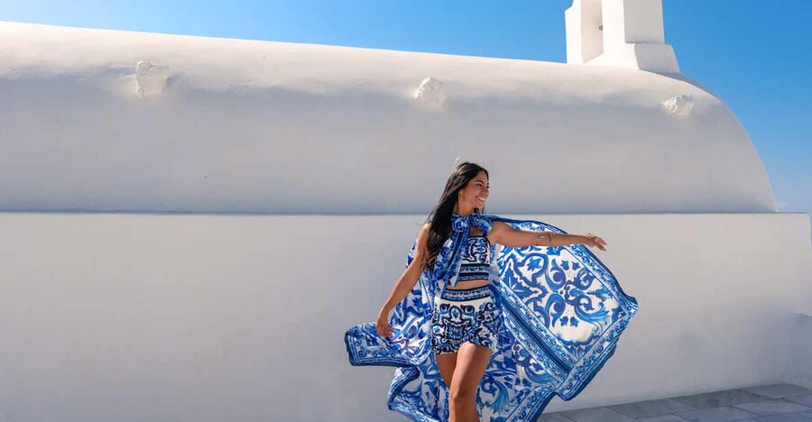 Santorini: Private Photoshoot Tour by a Pro Photographer - Where the shoot starts: Imerovígli gives you quick variety