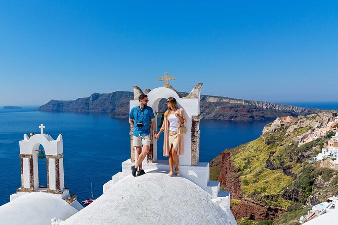 Santorini Private Photoshoot Tour by a Professional Photographer - Oia vs Imerovigli: two looks, two vibes, one decision
