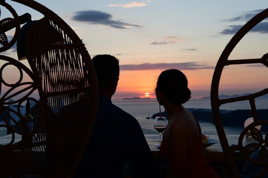 Santorini: Private Romantic Sunset Dinner with Caldera View - Key highlights worth showing up for