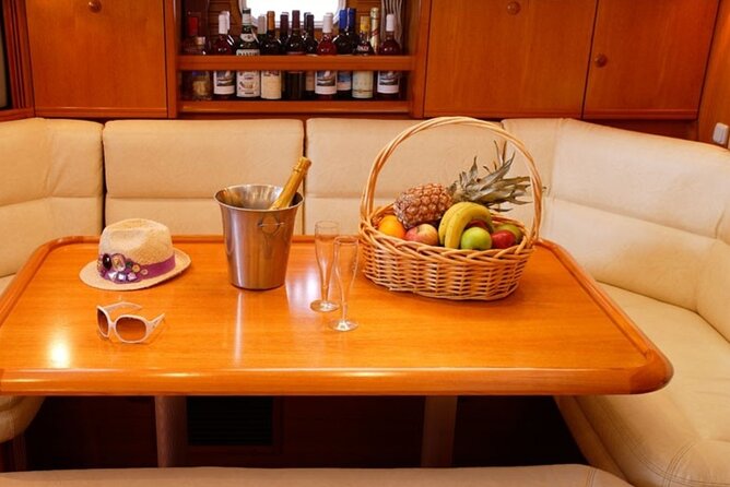 Santorini: Private Sailing Yacht Cruise with Meal and Drinks - Nea Kameni: Snorkeling Break Plus Dinner That Makes the Trip Feel Complete