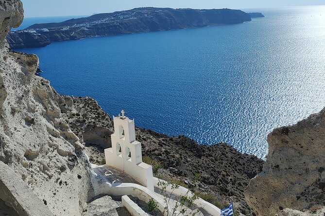 Santorini: Private Sightseeing Tour with Local Guide - Prophet Elias (550 meters): the 360-degree moment