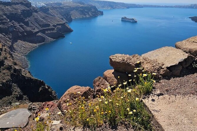 Santorini Private Tour Blue Domes - Profitis Ilias Monastery: the high vantage point (and 360-degree payoff)