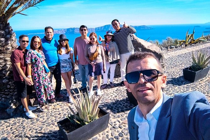 Santorini Private Tour Blue Domes - Red Beach and Akrotiri: volcanic drama in two different forms