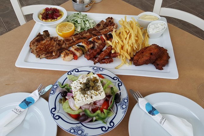 Santorini Private Tour With Food Experience - Oia Main Street: 90 Minutes on the Caldera Edge