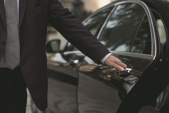 Santorini Private Transfer Service From or To Airport - Door-Drop Off Near Your Hotel or Airbnb