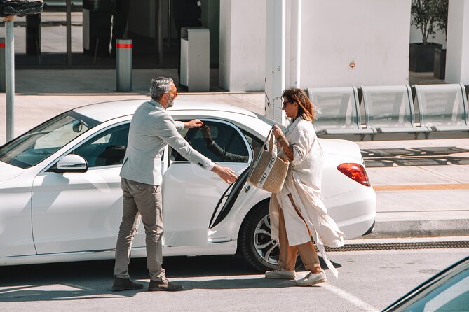 Santorini, Private Transfer with Luxury Airconditioned Vehicle - What happens after booking: the confirmation flow