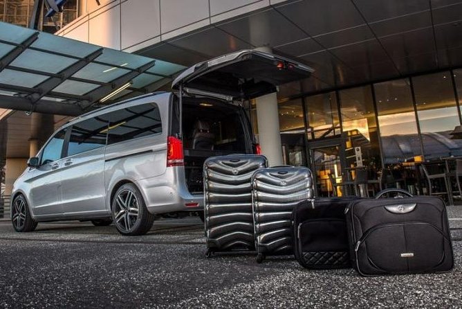 Santorini Private Transportation Services - Group size up to nine: when splitting the ride makes sense