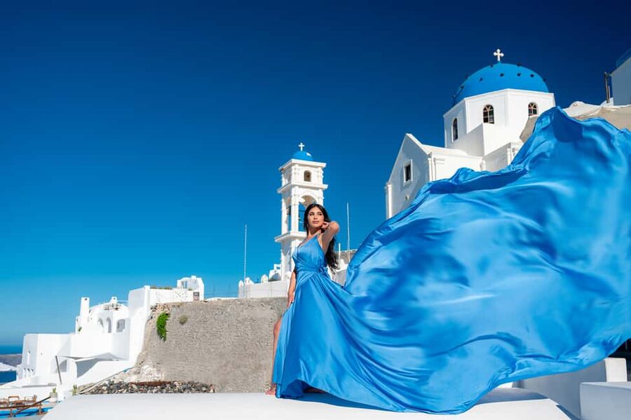 Santorini: Proffessional Flying Dress Photoshoot - Key things to know before you go