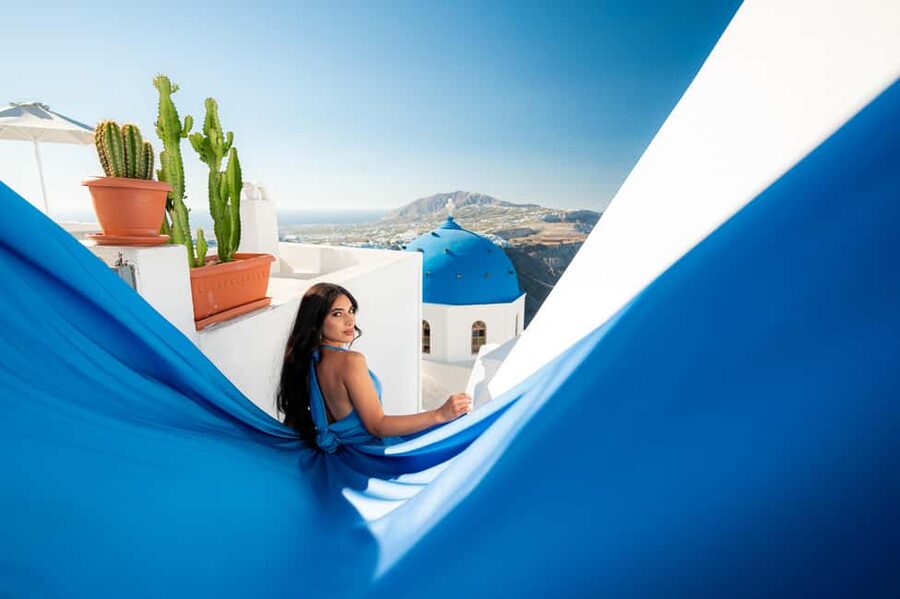 Santorini: Proffessional Flying Dress Photoshoot - Lightroom edits, Dropbox delivery, and backup for peace of mind