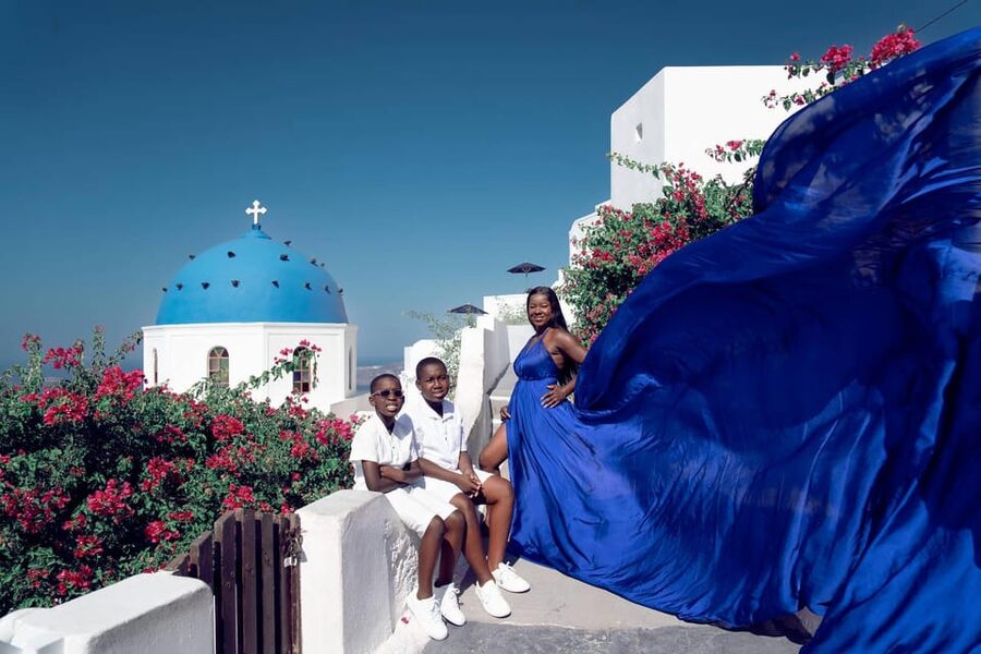 Santorini: Proposal Photoshoot l Private Entry to blue Dome - Blue Dome Private Entry: More Time for You, Less Time Guessing
