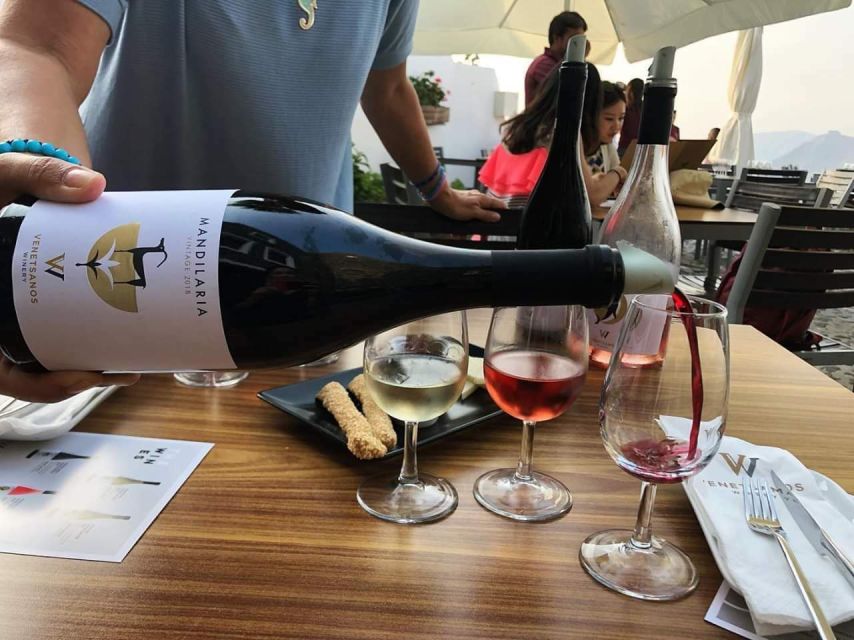 Santorini: Pyrgos, Winery & Oia - FAQ