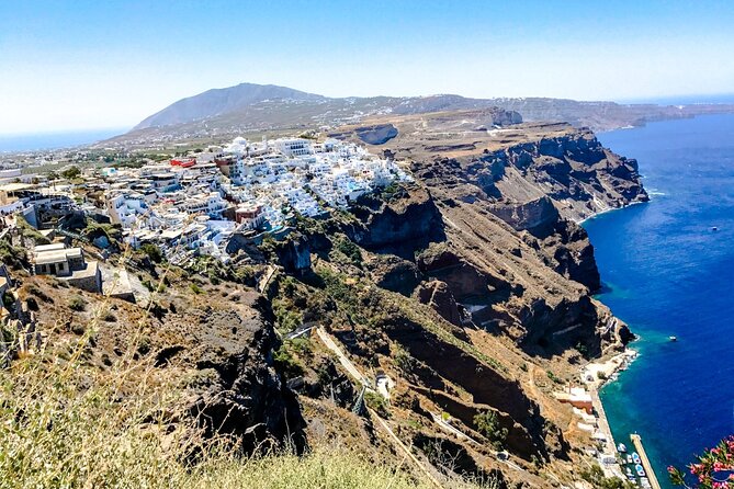 Santorini's Famous Fira to Oia Hike: A Private tour Adventure - Why the guide can make or break this hike
