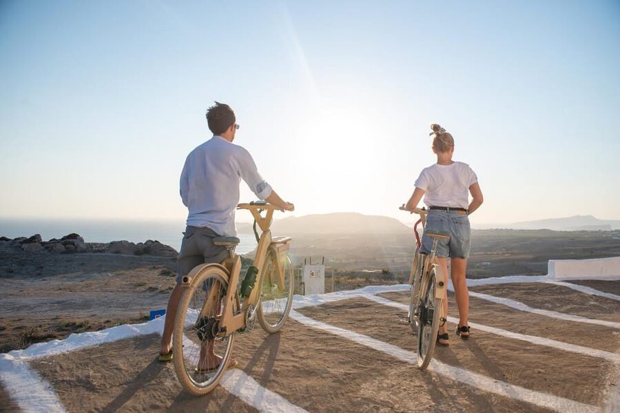 Santorini's Private 2-hour Wooden E-bike Tour - The Wooden E-Bike and Electric Assist: Comfort Without the Strain