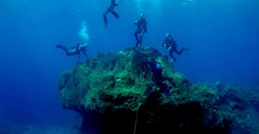 Santorini: Scuba Diving Experience for Beginners - The Pre-Water Lesson: Gear, Signals, and Safety You Can Feel