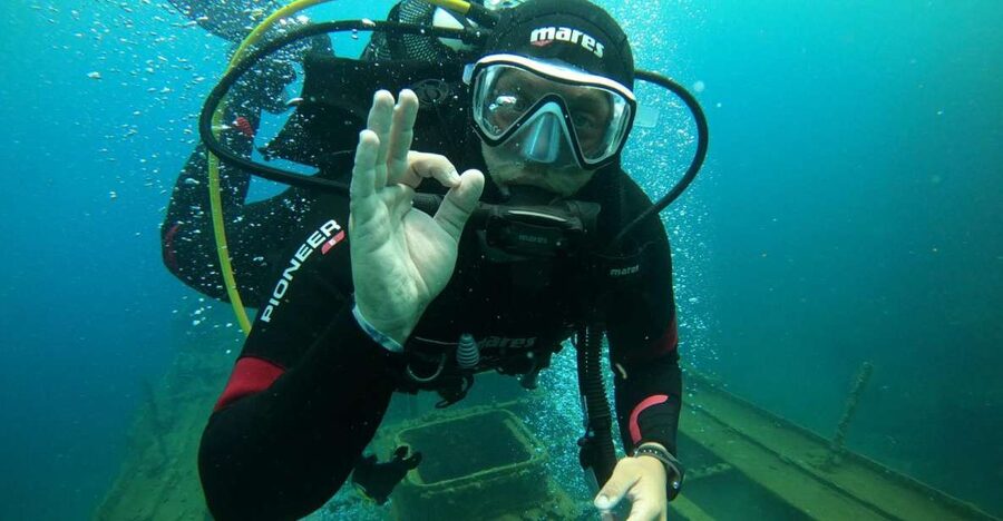 Santorini: Scuba Diving Experience in Caldera for Beginners - Photos and videos: a nice option, but treat it as a request, not a guarantee