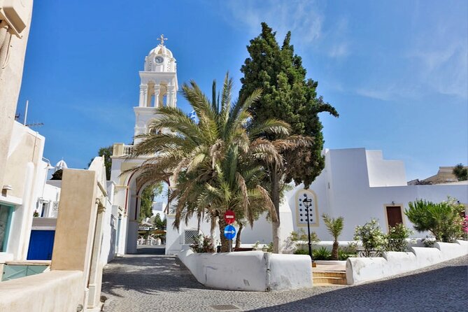 Santorini Shore Excursion in Style- by the Katsipis Family - Oia and Fira: The Postcard Views Plus a Museum Quick-Stop
