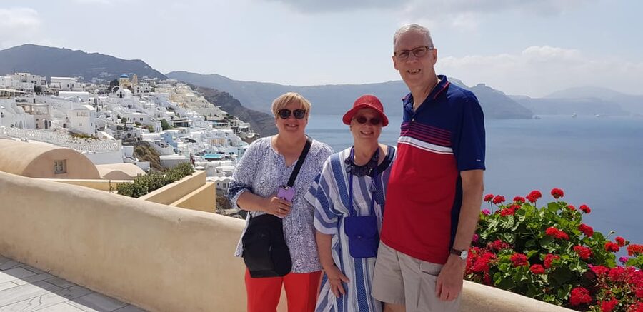 Santorini: Sightseeing Island Tour (Private) - The real appeal: a tight 5-hour route that still feels human