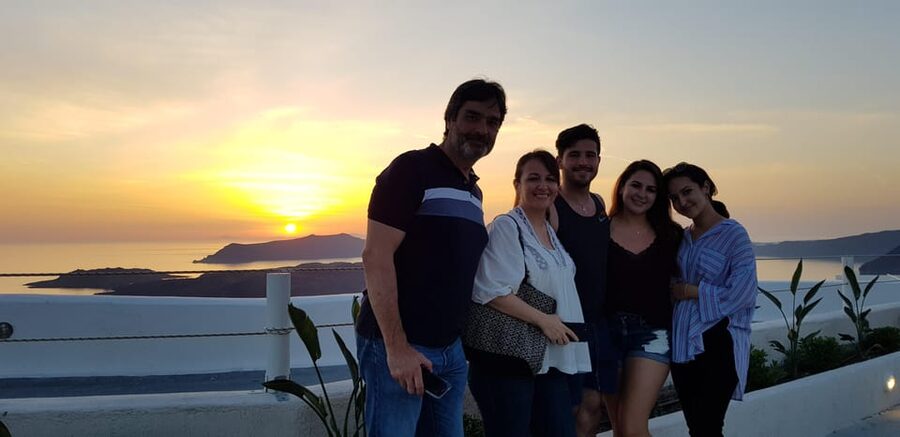 Santorini: Sightseeing Island Tour (Private) - Oia: the village finish, with enough time to feel it