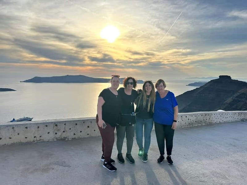 Santorini: Small Group Sightseeing Tour with a Local Guide - Firostefani’s blue domes: a photo stop that’s worth planning for