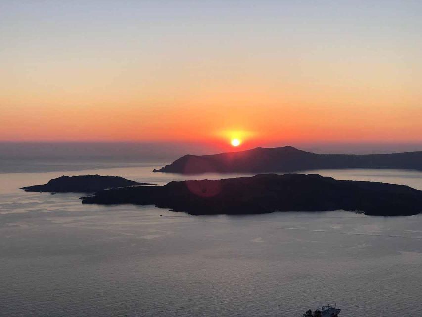 Santorini: Small-Group Sunset Wine Tour with Santo Winery - Stop 2: Estate Argyros cellars and the tasting rhythm