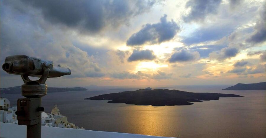 Santorini Sunset Chasing Adventure: Half-Day Private Tour - The 4-hour route: Akrotiri Lighthouse, Profitis Elias, Oia, and a possible Santo Wines stop