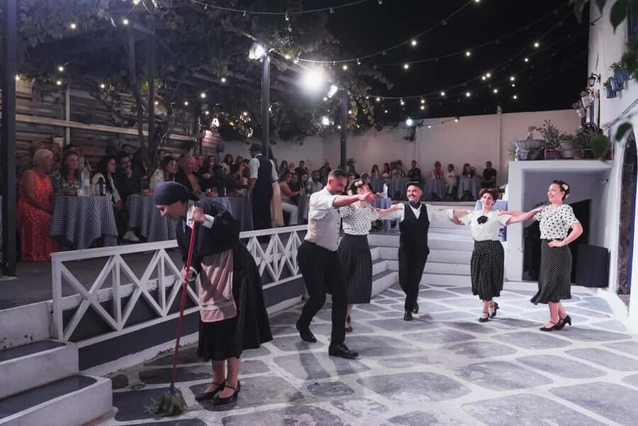 Santorini: The Greek Wedding Show - Greek Wedding Show in Santorini: what it’s really like