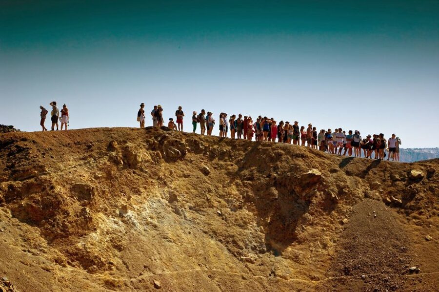 Santorini: Thirassia Islands and Volcano Guided Cruise - What’s Actually on Board: Comfort, Toilets, and the Bar You’ll Use