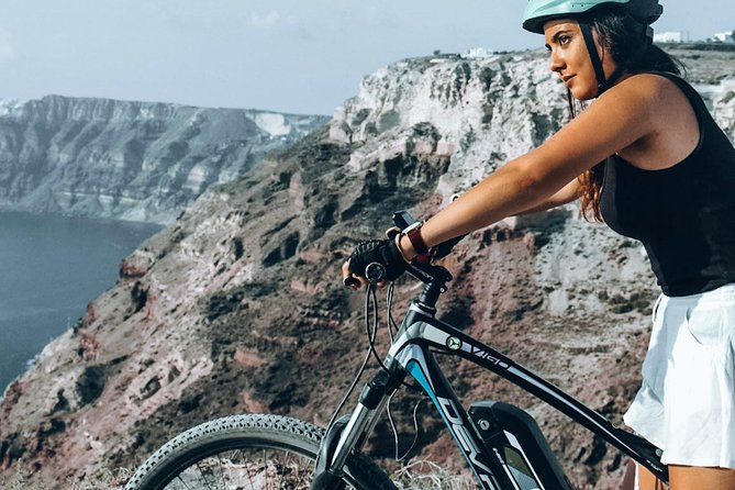 Santorini Tour on Electric Bikes & Scooters - Group Size, Pickup, and What the Schedule Actually Feels Like