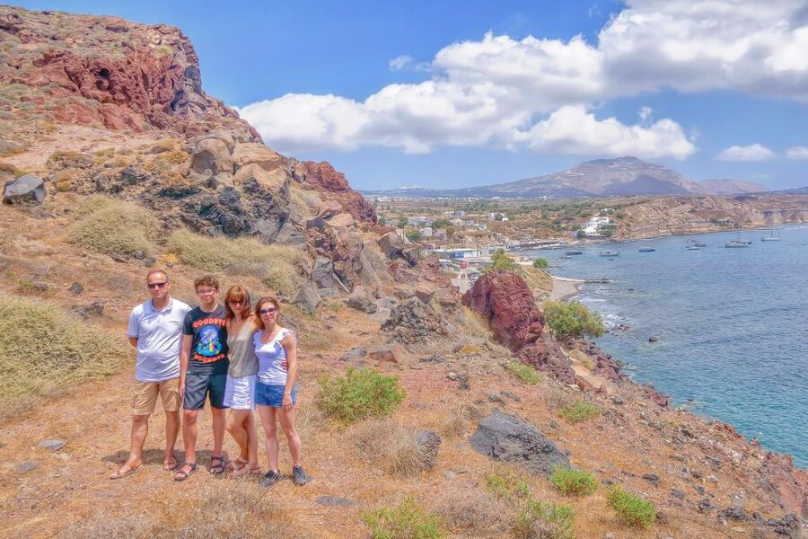 Santorini: Traditional Sightseeing Bus Tour with Oia Sunset - Akrotiri: The Prehistoric Pompeii Stop You Can’t Fake