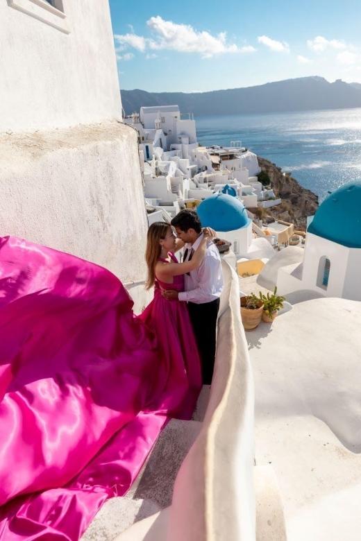 Santorini: Unique Flying Dress Photoshoot Experience - Dress Choices and the Assistant Who Makes It Work