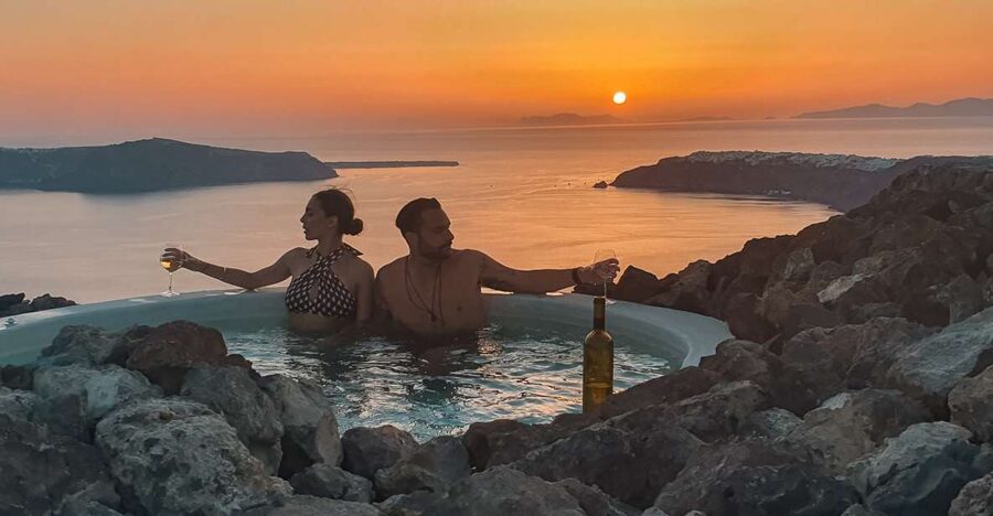 Santorini: Volcanic Hot-Tub Experience with Caldera Views - Infinity pool access and shower time: the part people forget to plan