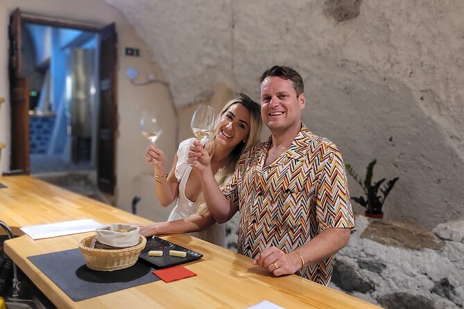 Santorini Volcanic Wine Tour – Private Tasting with Local Expert - The 10:00 am flow: how the timing really plays out
