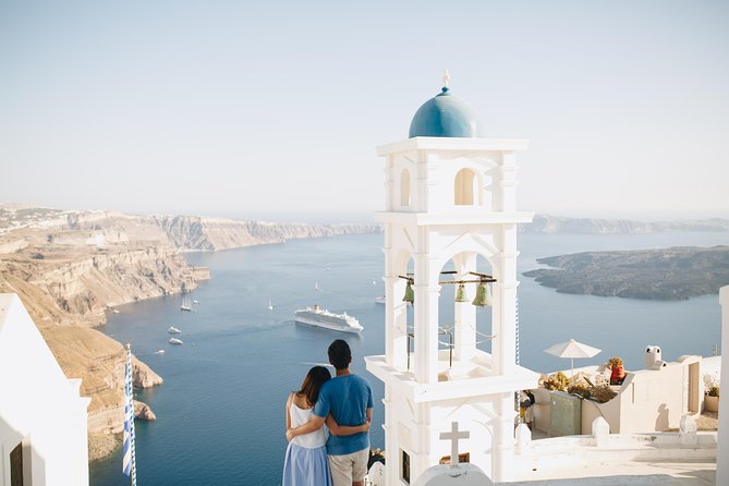 Santorini Walking Tour with a Personal Photographer - Comfort, posing, and outfit changes (plan for real life)