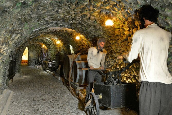 Santorini Wine Experience: 3 Wineries, 12 Tastings & Sunset view - Stop 2: Estate Argyros for Volcanic Soil and a 4-Wine Tasting
