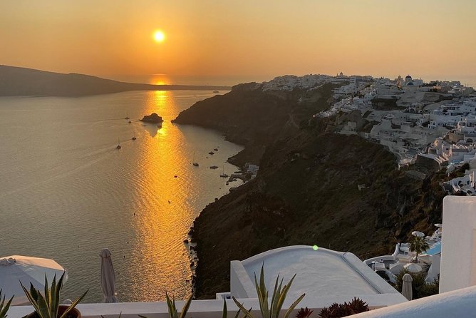 Santorini Wine Tasting Experience Tour - Twelve wine tastings without the designated driver headache