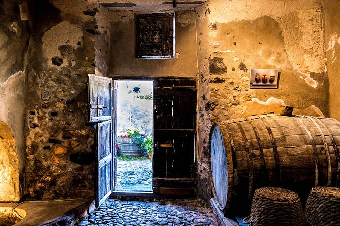 Santorini Wine Tour in two or three Wineries - Pickup plus the “2–3 wineries” rhythm